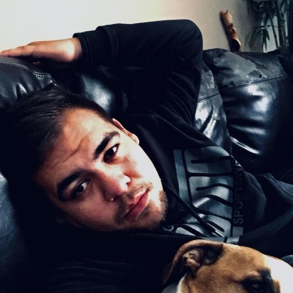 Meet your Posher, Kyle - Picture 1 of 1